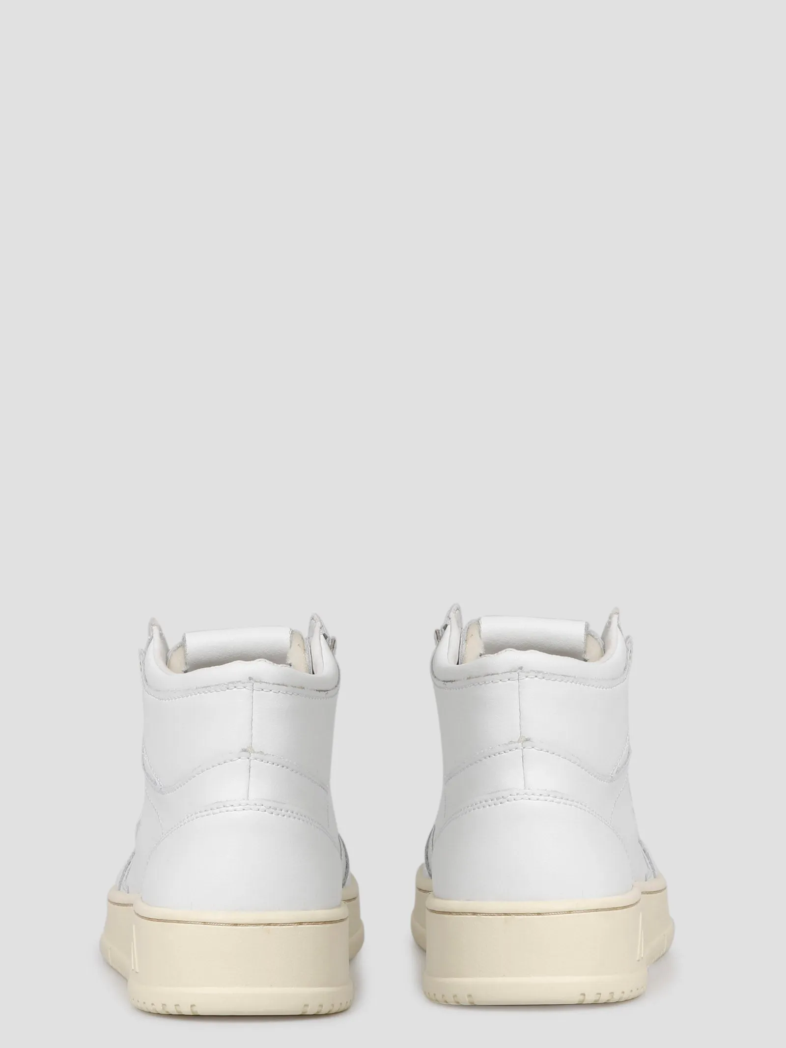 Autry Round Toe Lace-Up Sneakers