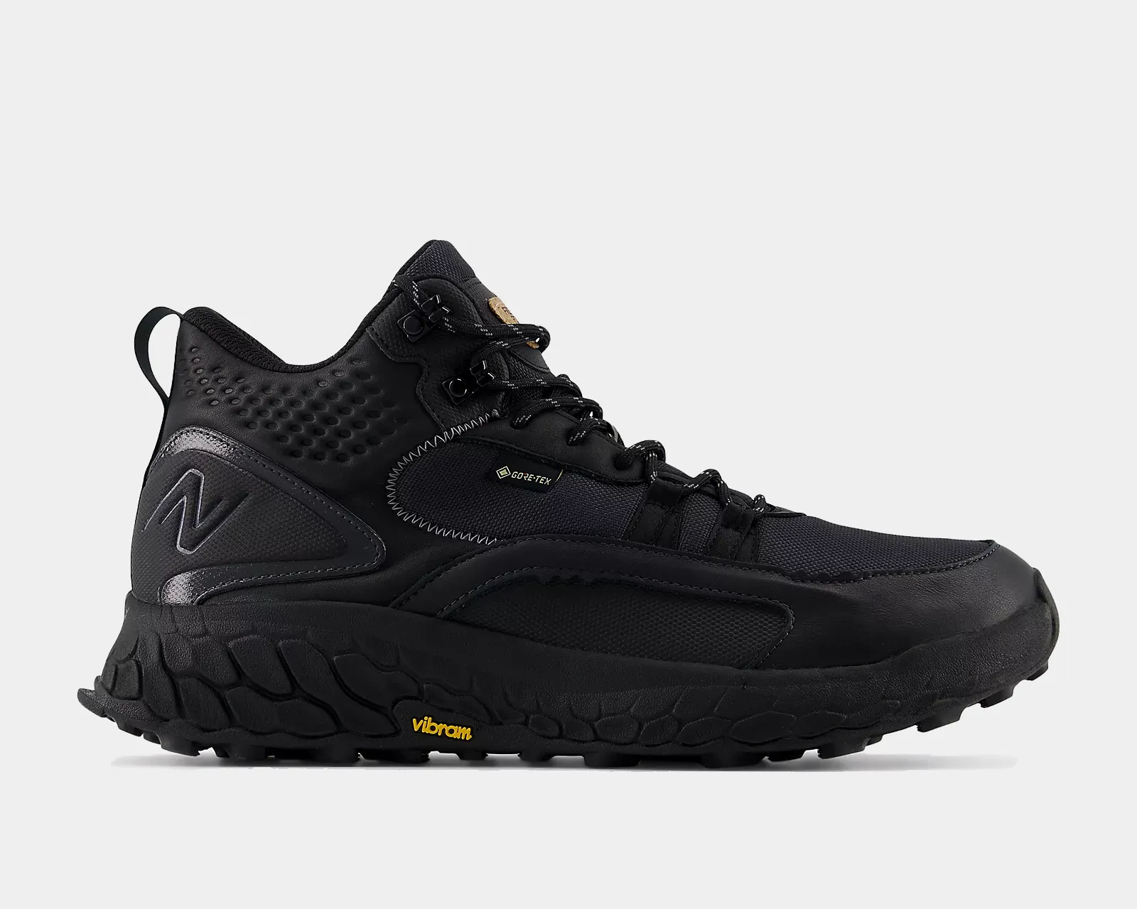 Foam X Hierro Mid GTX