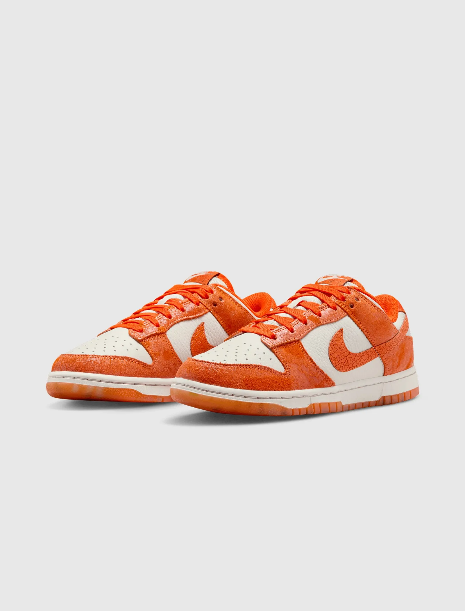 WOMEN'S DUNK LOW CRACKED ORANGE